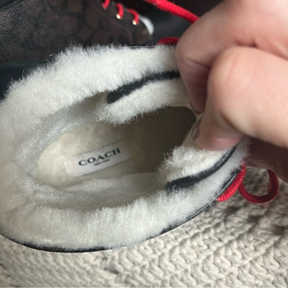 NWT Coach Lorraine Bootie In Signature Canvas and faux shearling lining size 9 - Picture 12 of 13